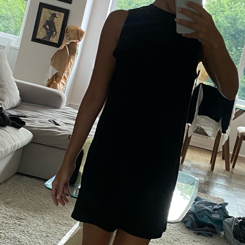 Lulu’s Black Dress